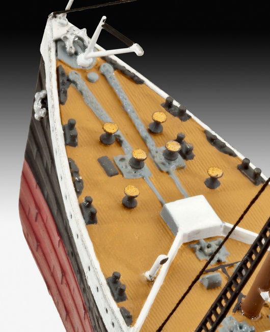 Revell  Titanic Model Kit – Art Academy Direct